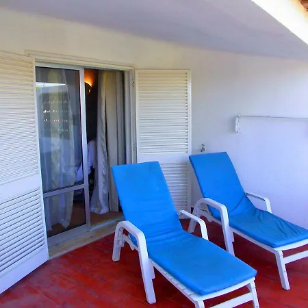 Apartament Sleeps 4 Air Con T480211 *